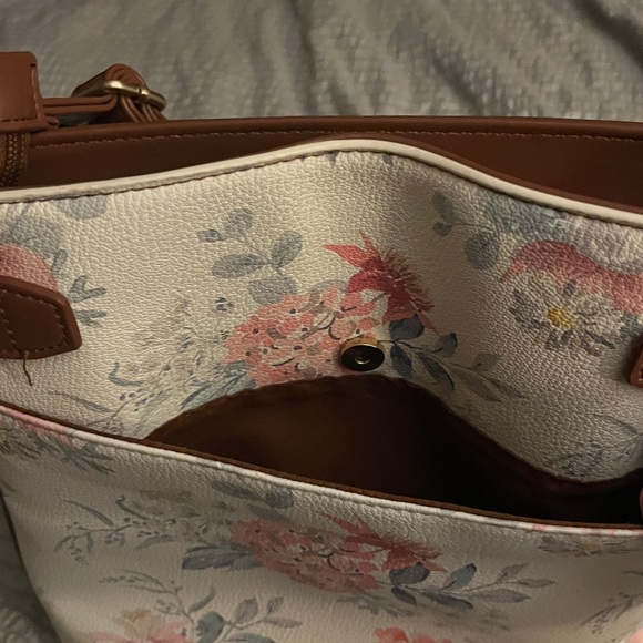 Fiorelli Women's Lila Crossbody Handbag, Floral - Picture 11 of 12